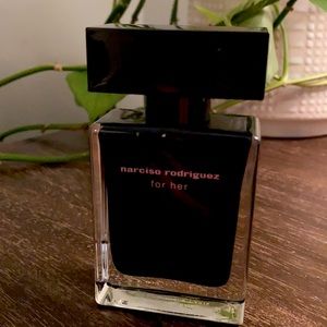 Brand new Narcisco Rodriguez for her, Authentic. Lovely scent, just not for me.